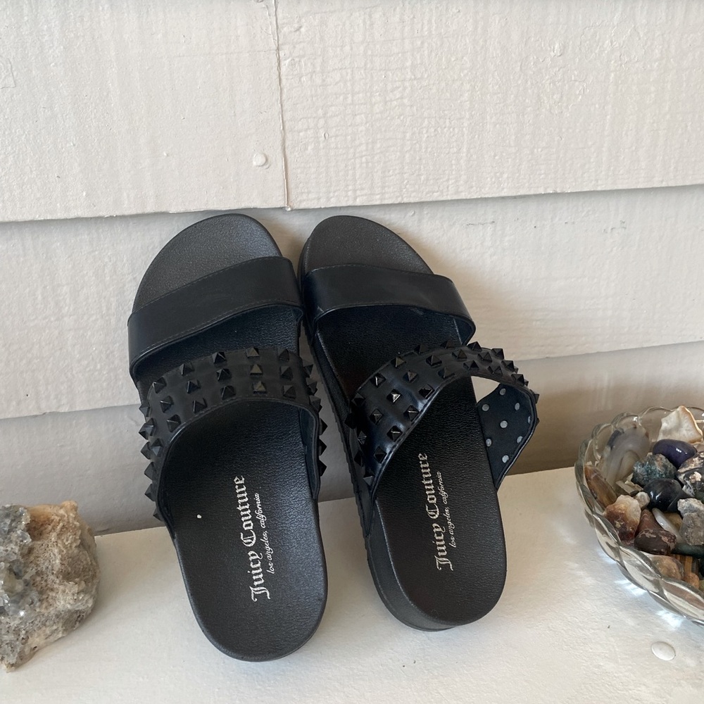 JUICY COUTURE Black Studded Slides size 8 fits like 7.5
